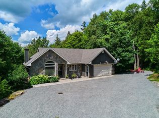 440 Chub Lake Rd, Huntsville, ON P1H 2J3