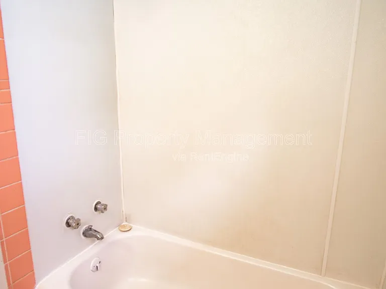 127 Upper Airbase Ln #6 — Photo 8
