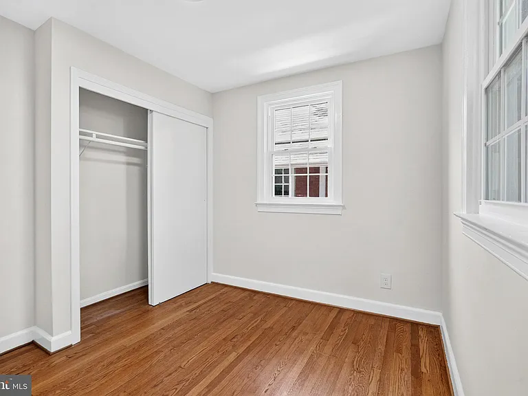 1607 W Braddock Rd — Photo 14