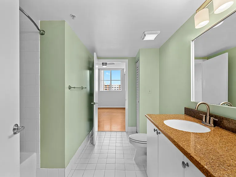 3020 NE 32nd Ave #710 — Photo 15