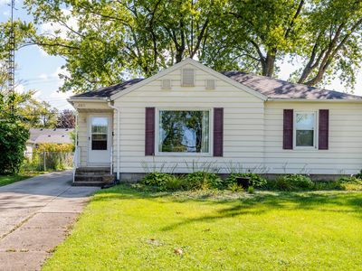 2611 Pixley Ave, Saint Joseph, MI, 49085