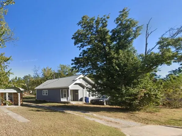 214 W Rosa St, Shawnee, OK 74804