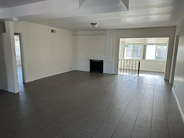 825 N Acacia Ave — Photo 6
