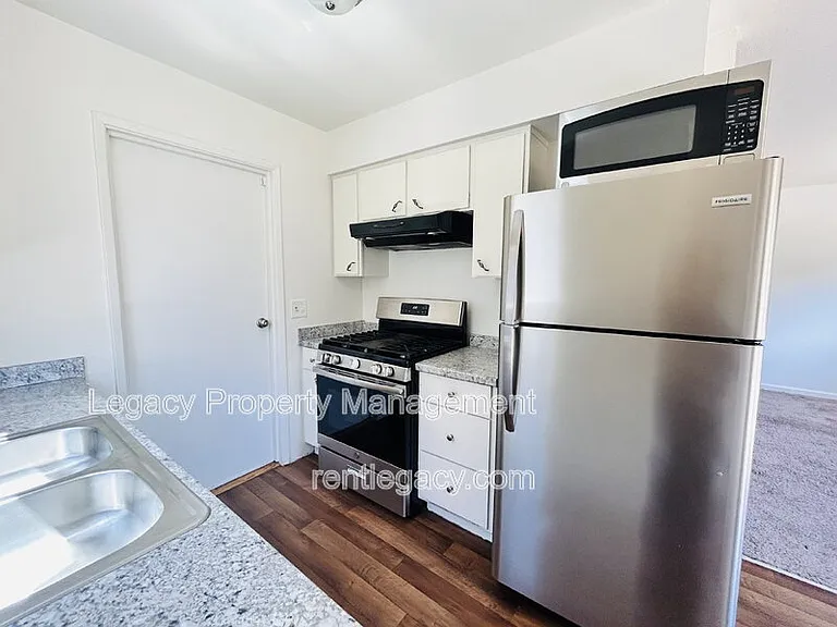 9012 Alderson Ave — Photo 7