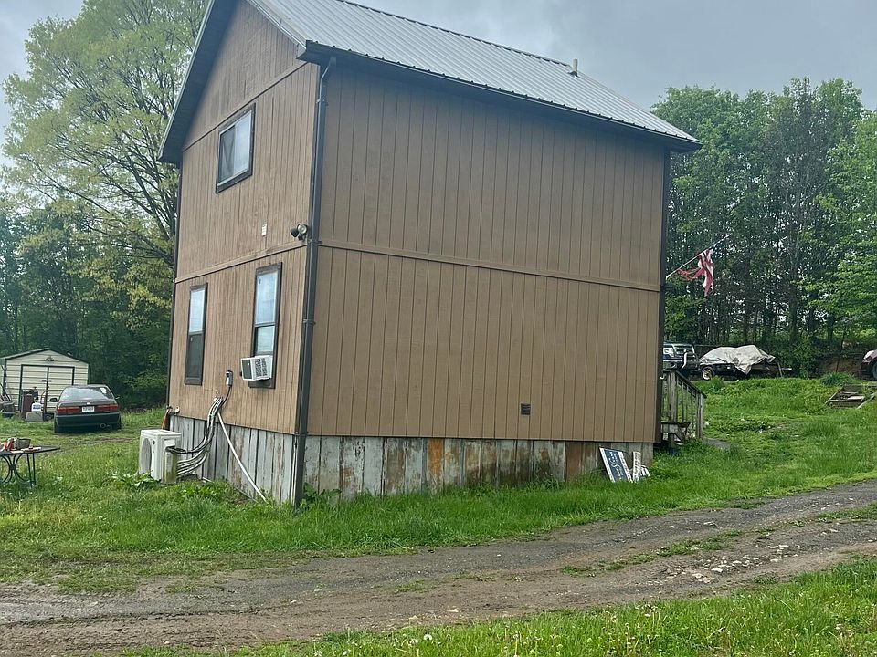 2nd image of 145 Spurgeon Ln