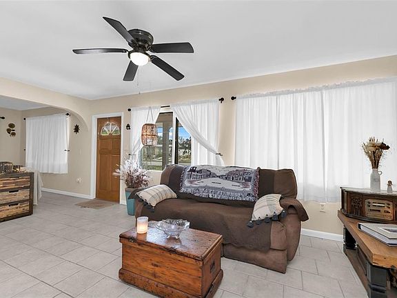 2nd image of 3191 Easy St