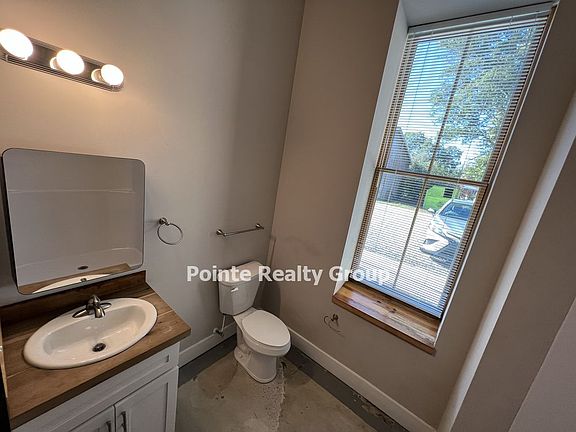 5th image of 4 S King St #100