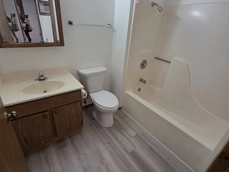 440 Jersey Ave NE #12 — Photo 6