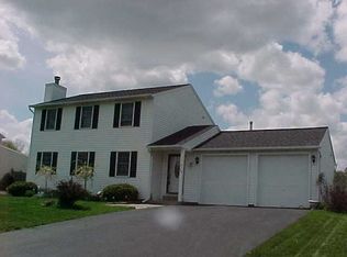16 Athena Dr, Baldwinsville, NY 13027