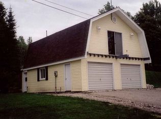 2053 Deroshia Ln, Indian River, MI 49749