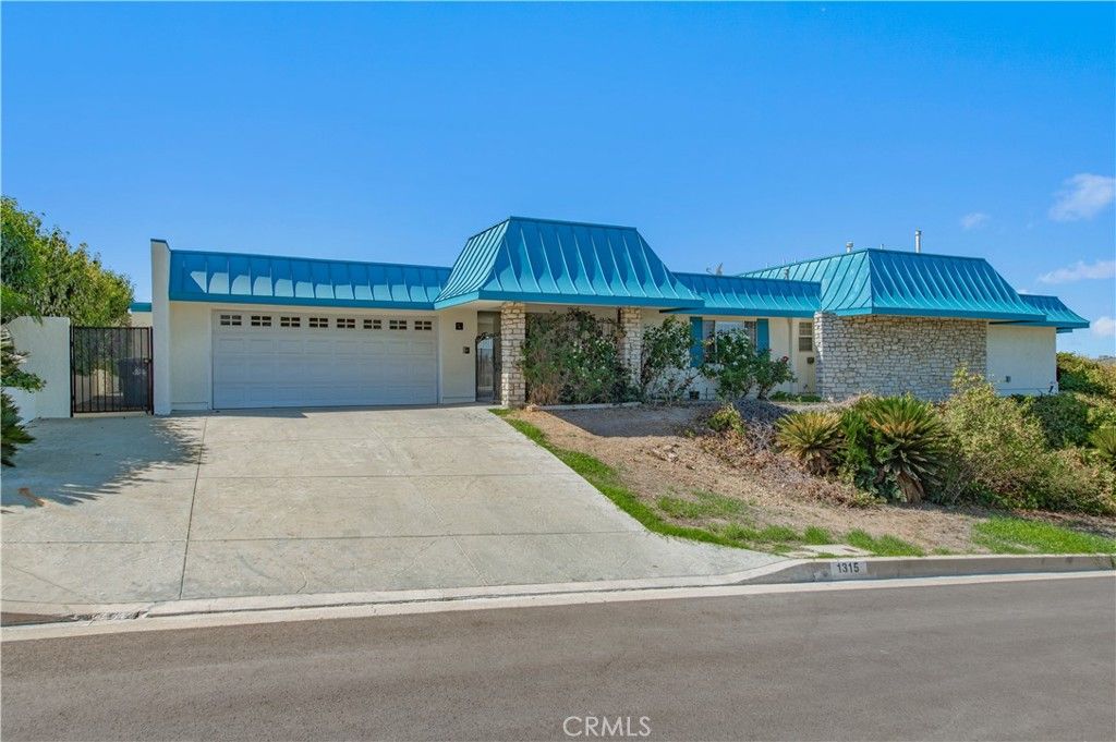 1315 S Golden Vista Drive 2