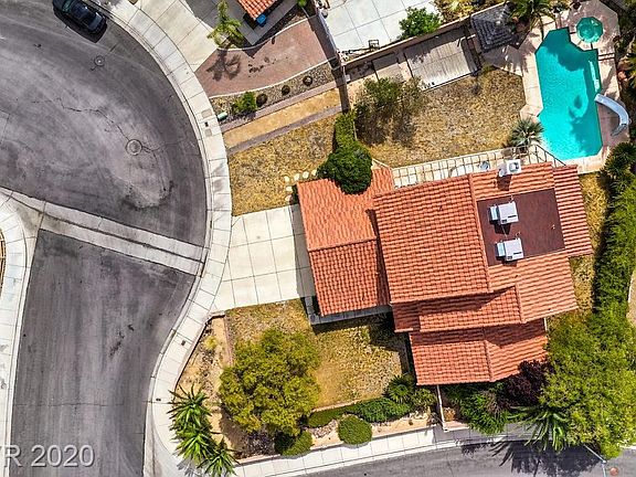 2nd image of 641 Ampere Ln