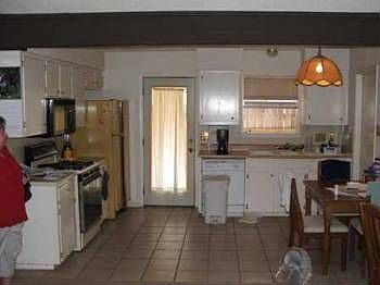 5th image of 1402 Westcott Dr
