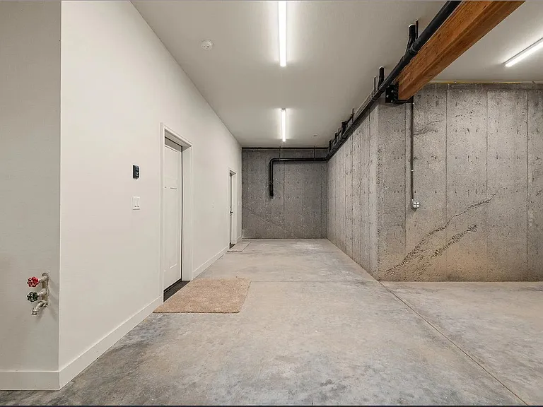1417 S Ivory St — Photo 44