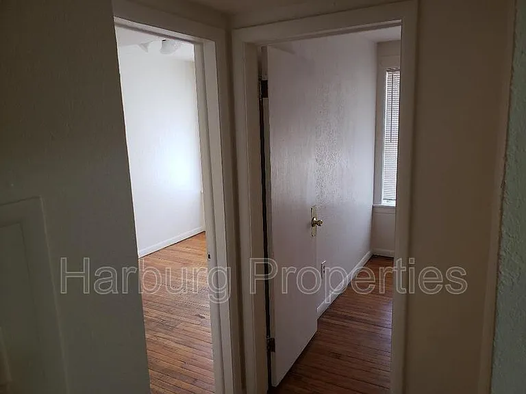 856 Garfield Ave — Photo 3