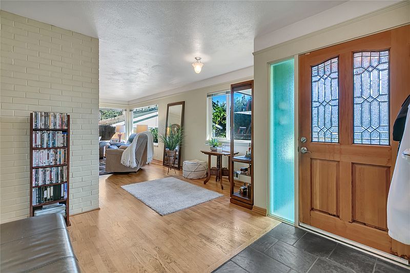 5th image of 3512 69th Avenue W