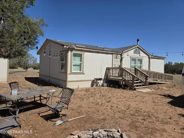 42650 N Wayne Rd, Ash Fork, AZ 86320