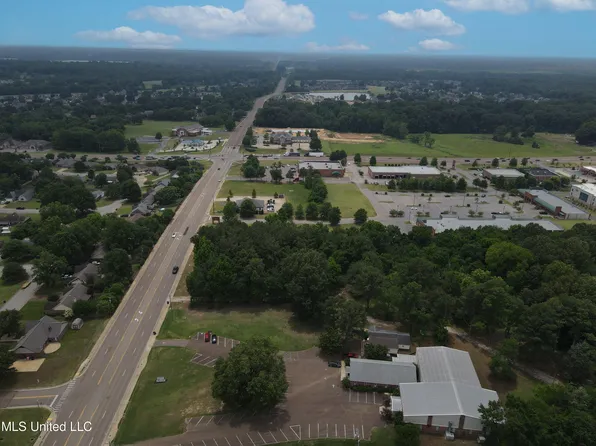 7183 Craft Rd, Olive Branch, MS 38654