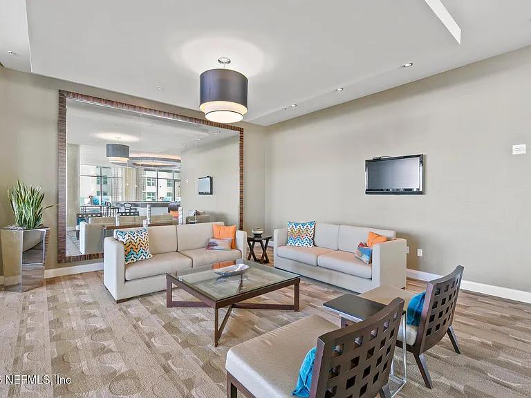 1431 Riverplace Blvd #2302 — Photo 31