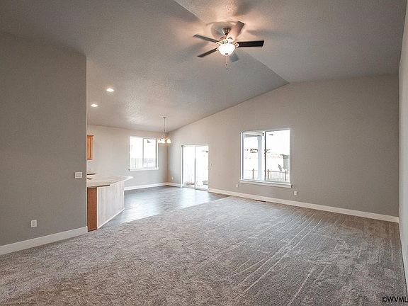 5th image of 1812 Ash Creek Dr E