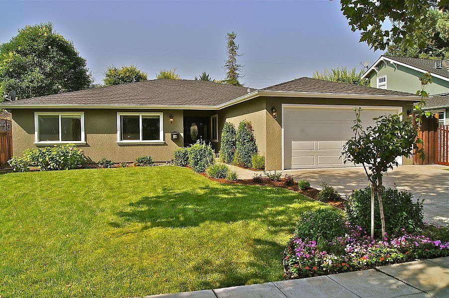 1st image of 2151 Parkwood Way