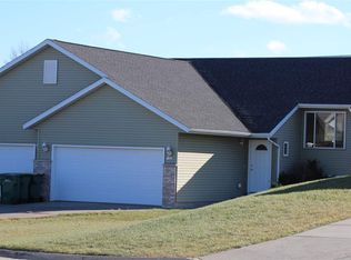 102-104 Temple Cir, Mount Horeb, WI 53572