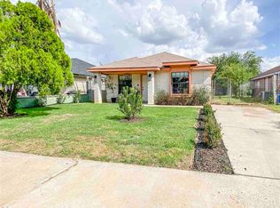 825 Elk Dr, Laredo, TX 78045