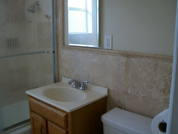 5th image of 13649 Carfax Ave