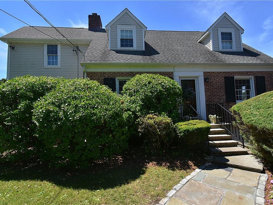 1st image of 120 E Devonia Avenue