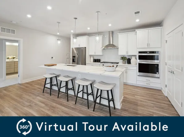 106 Saint Ives Pl Unit 208, Oxon Hill, MD 20745