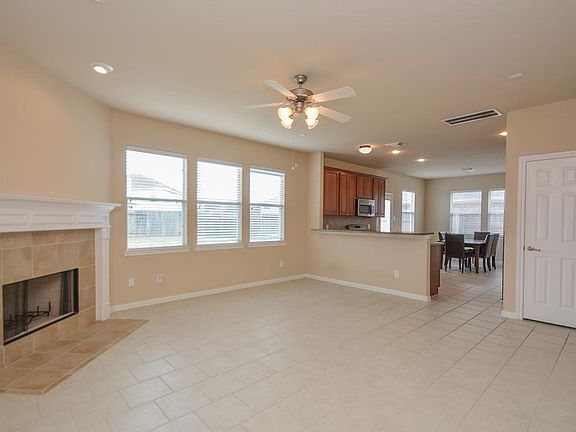 4th image of 24535 Tribeca Ln