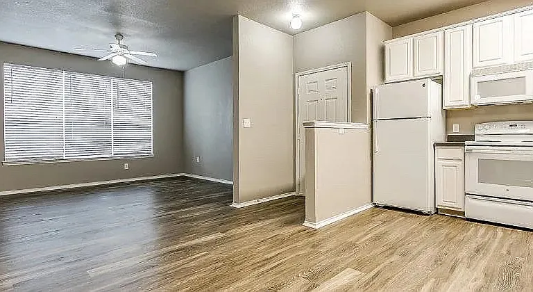 217 Harris Dr #2 — Photo 2