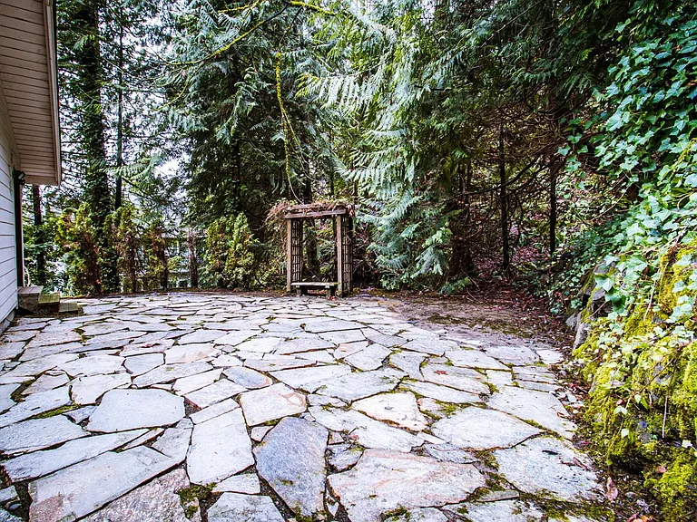 247 W Lake Sammamish Pkwy SE — Photo 36