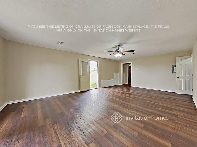 5817 Bradshaw Ct — Photo 5