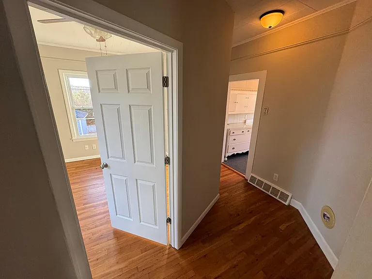 155 Floyd St — Photo 7