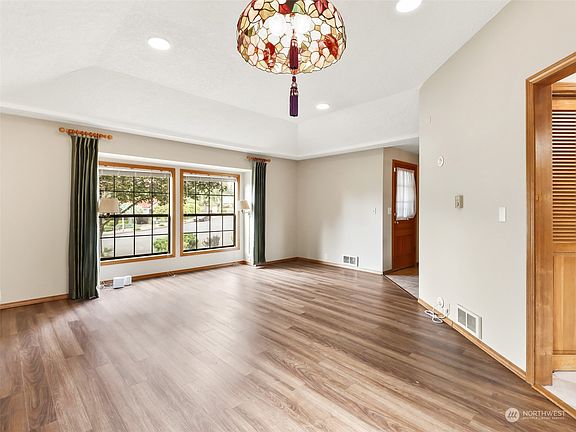 5th image of 2517 SE 146th Avenue