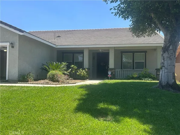 35653 Oak Creek Dr, Yucaipa, CA 92399