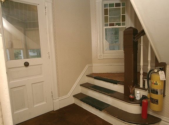 4th image of 317 Lake Ave #1A