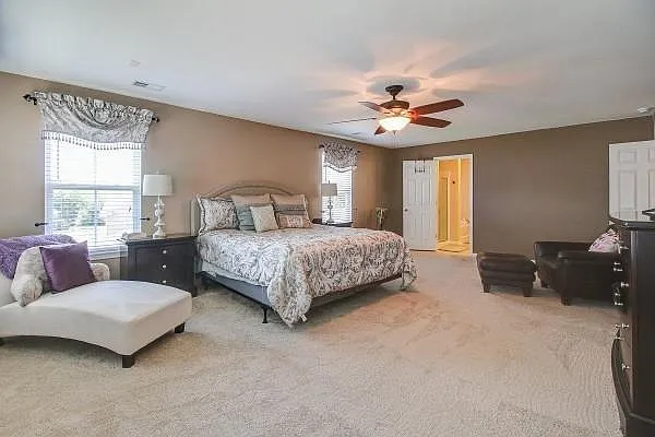 100 Sophie Ct — Photo 15