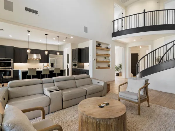 21105 N 37th Run, Phoenix, AZ 85050