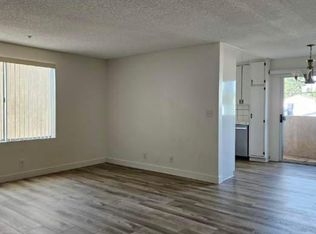 6450 Mammoth Ave #102, Van Nuys, CA 91401