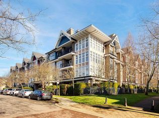 7088 Mont Royal Sq, Vancouver, BC
