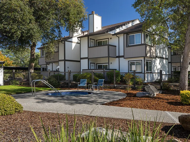 Sutter Ridge — Photo 11