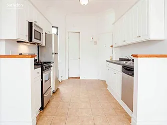 Rented by Sotheby's International Realty