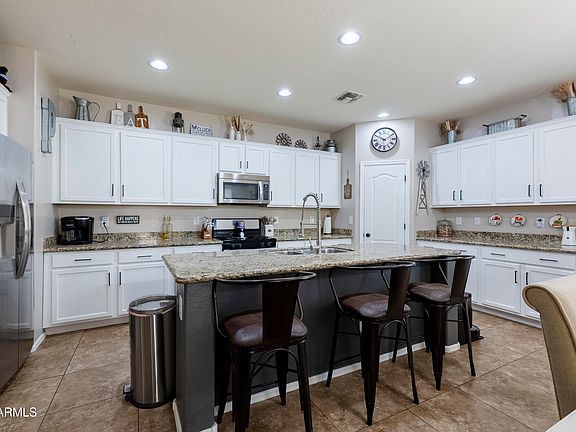 5th image of 20958 E PECAN Lane
