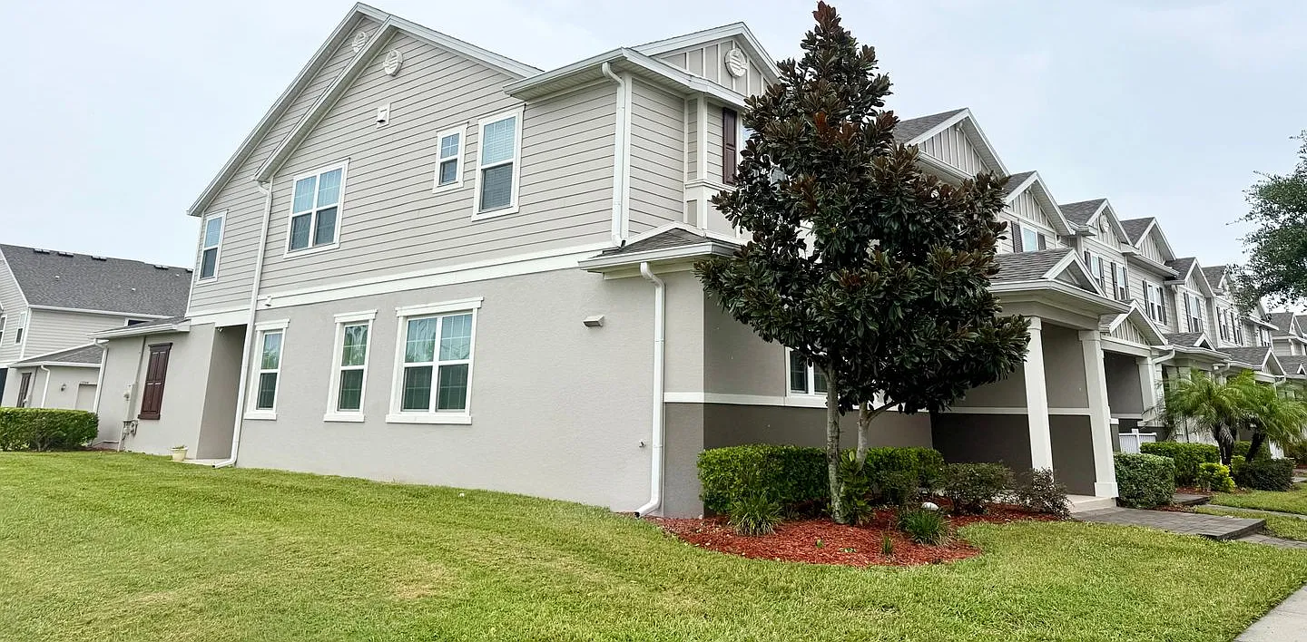 Spacious and Bright Townhome at Vineyards of Horizon West, Windermere — Photo 1