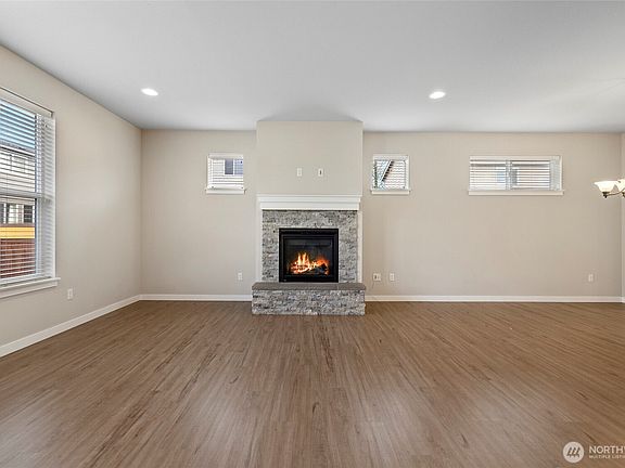 5th image of 122 N Trail Road