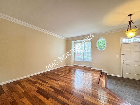 2nd image of 10230 Magnolia Grove Dr