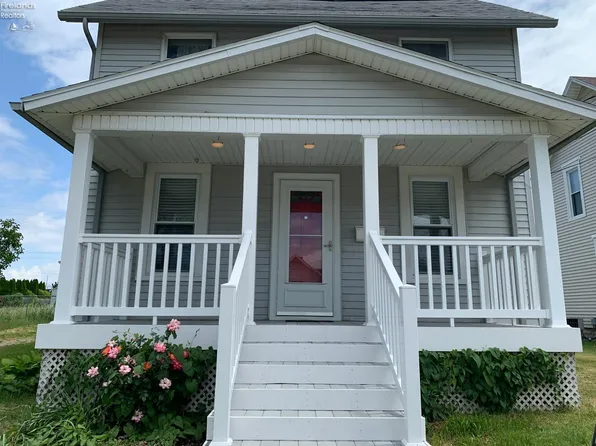 332 High St, Bellevue, OH 44811