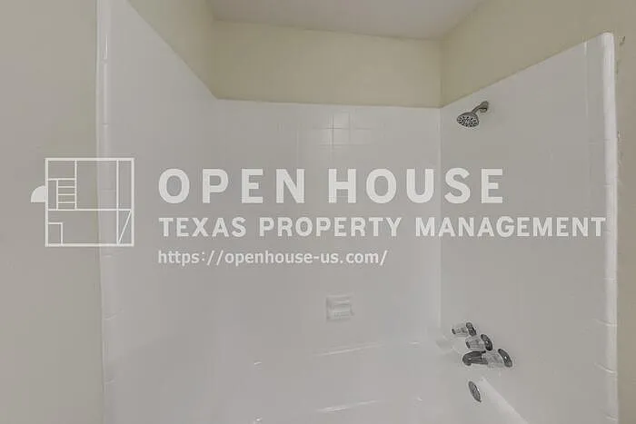 5045 Thompson Dr — Photo 18